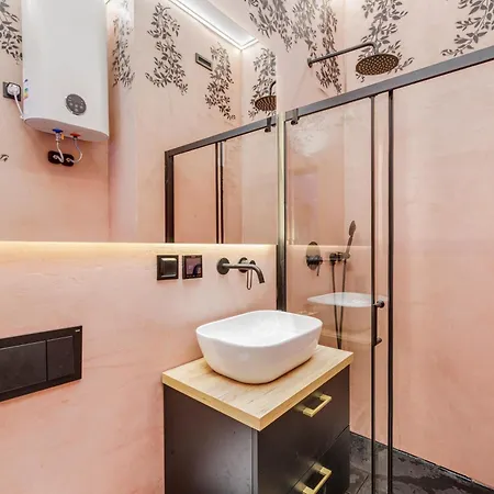 아파트 Przytulna Kawalerka W Sercu Nowej Rudy *