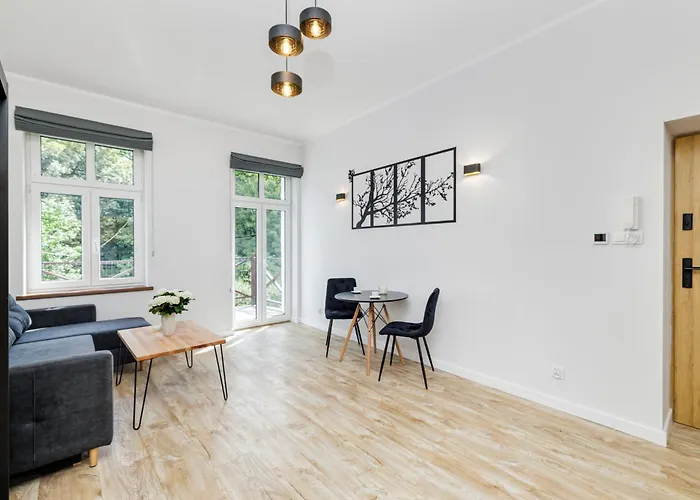 Przytulna Kawalerka W Sercu Nowej Rudy * Nowa Ruda